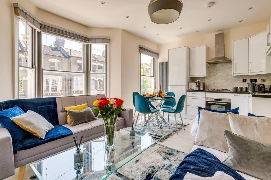 Superior Quality Brixton Aztec Gem Apartment