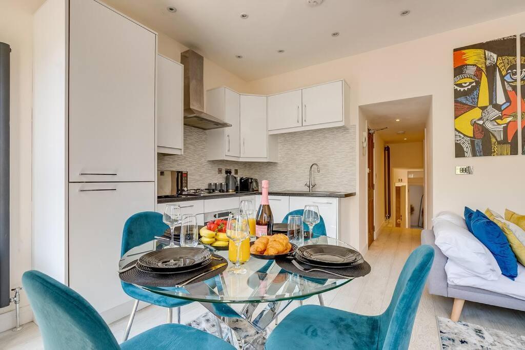 Apartment Superior Quality Brixton Aztec Gem *