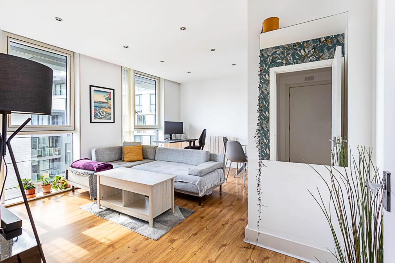 City-close 1-bed Near Tower Hill Londres