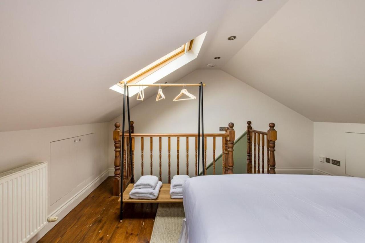 The North Kensington By Hok Living Hébergement de vacances *
