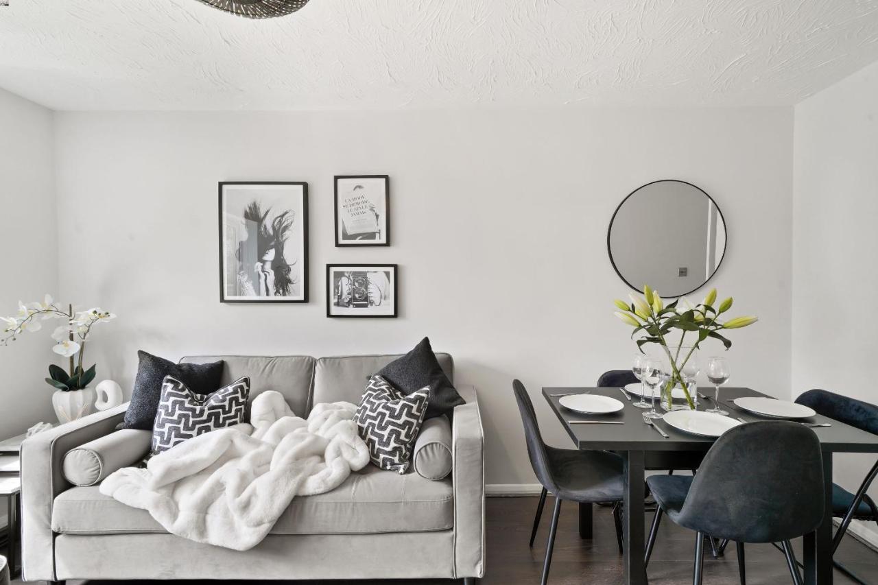 Luxury 1 Bed Flat South Woodford With Parking - Minutes Walk To Line Zone 4 * Londres
