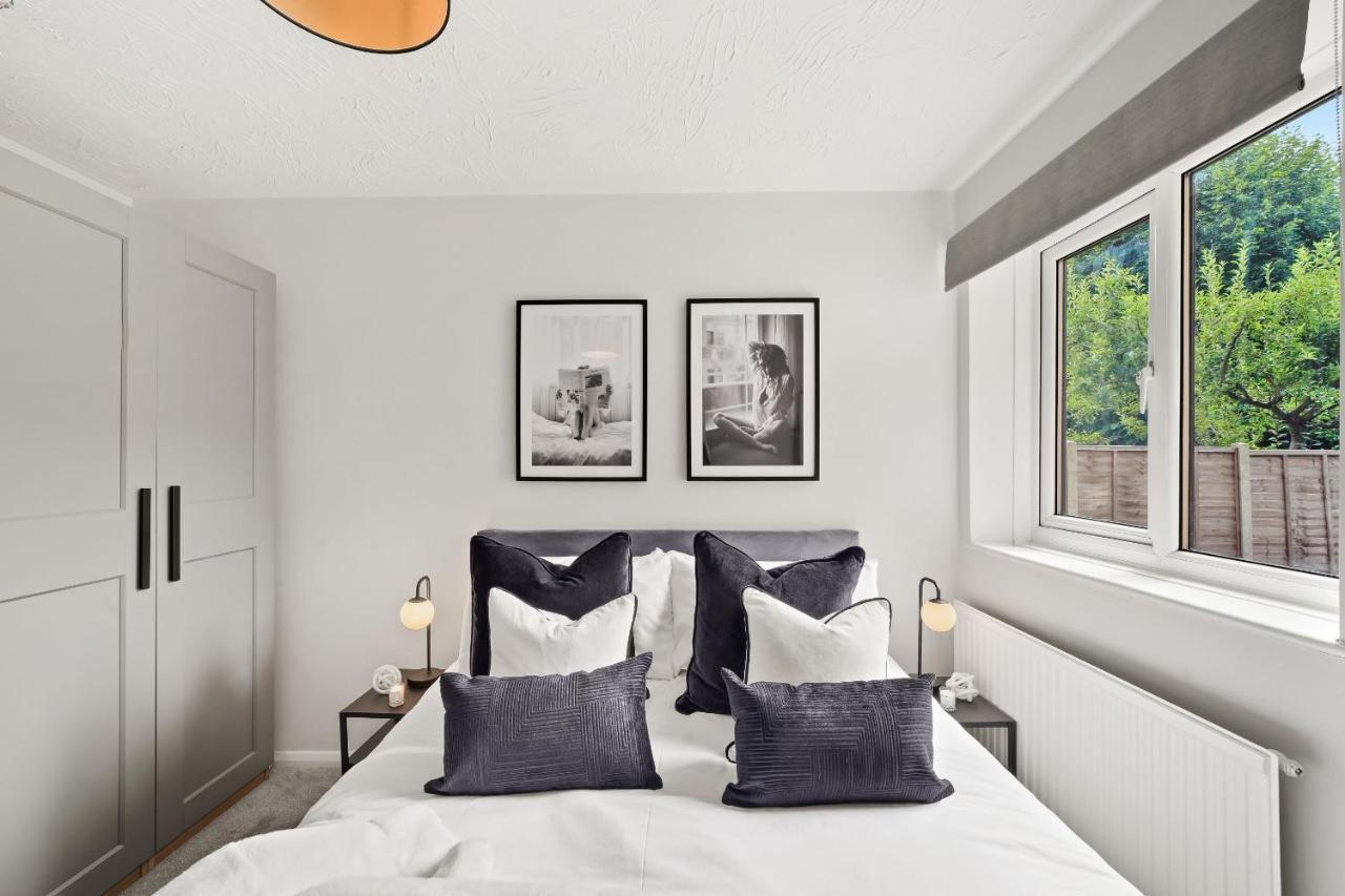 Luxury 1 Bed Flat South Woodford With Parking - Minutes Walk To Line Zone 4 Londres