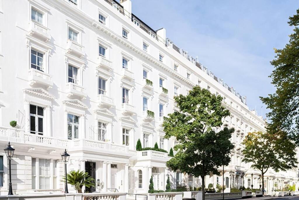 Appartement Modern Hyde Park With Private Entrance & Private Back Patio Near Bayswater & Paddington Stations *