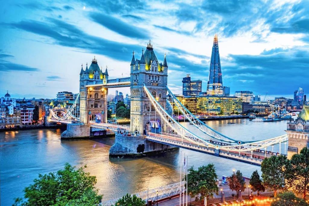 Stylish Hyde Park By Tube Stations With Elevator London
