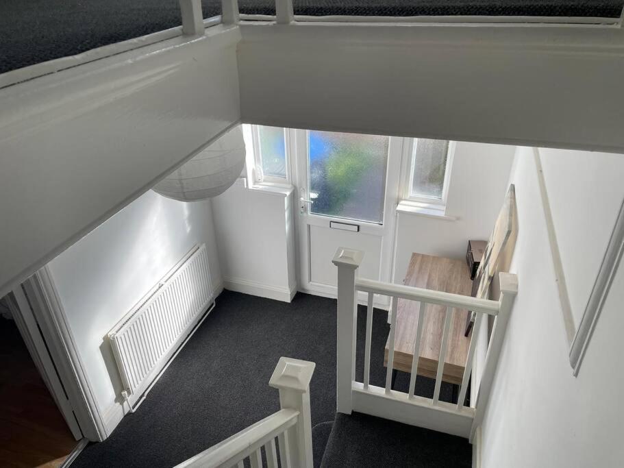 5 Bed 5mins From Wembley Stadium * Londen