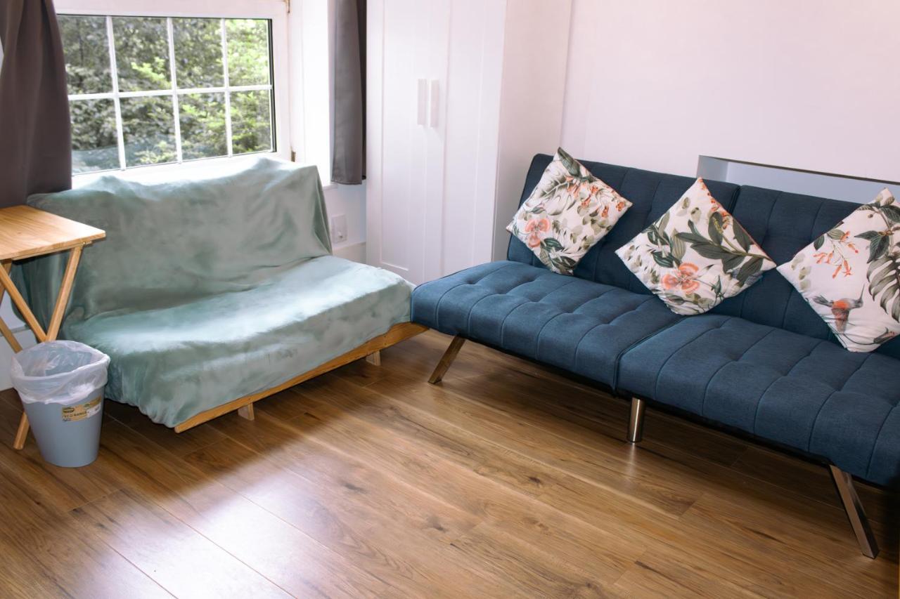 4 Bedroom Near Centre 2-min Walk To Metro !! Business & Family Friendly!! Appartement
