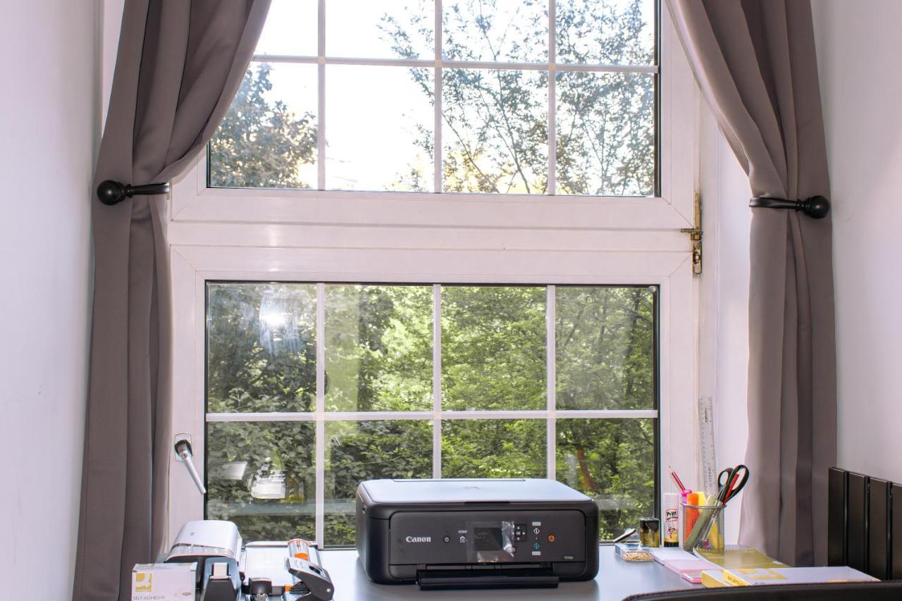 4 Bedroom Near Centre 2-min Walk To Metro !! Business & Family Friendly!! Appartement Londen