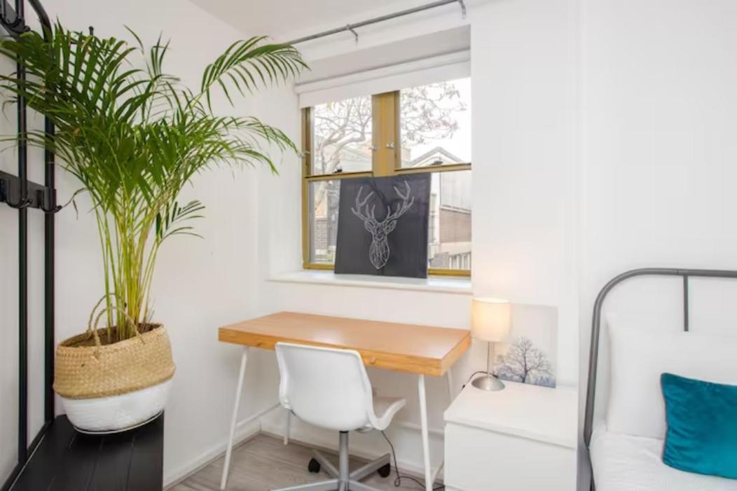 Apartamento Modern & Spacious 2bd In Limehouse *