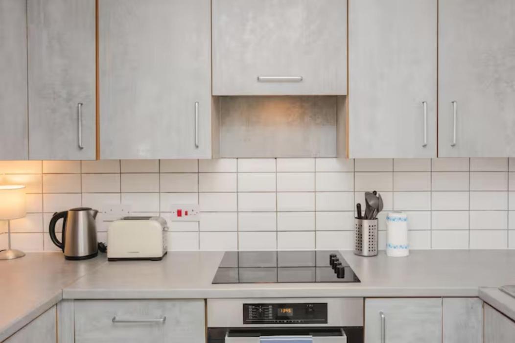 Modern & Spacious 2bd In Limehouse Apartamento