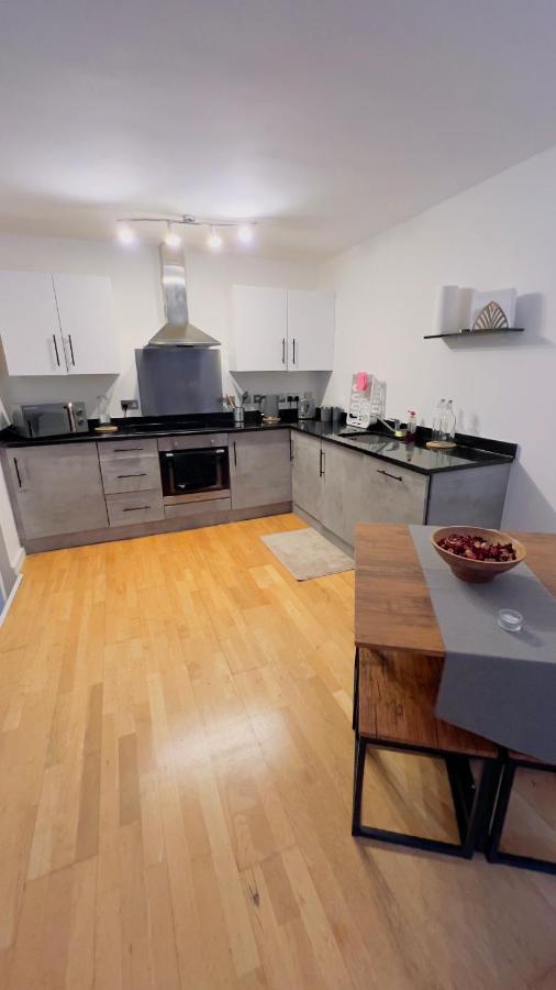Charming 1-bedroom In Woolwich Apartment London