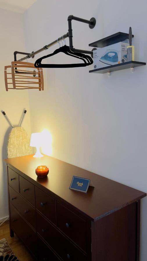 Charming 1-bedroom In Woolwich Apartment London