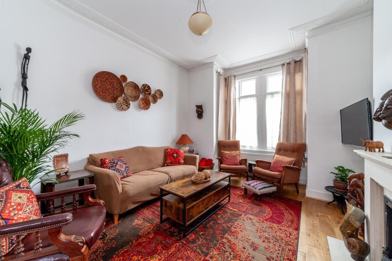 Charming Terraced 3br House, 5 Min Hither St * London