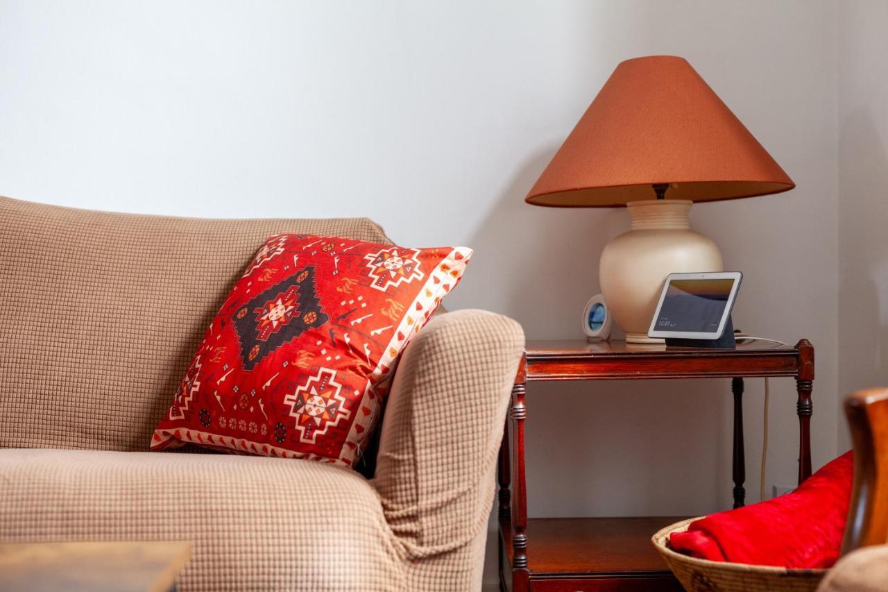 Charming Terraced 3br House, 5 Min Hither St Apartamento Londres