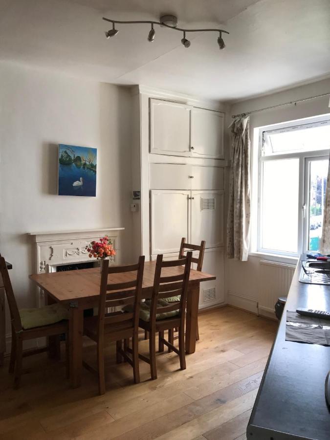 Spacious 3 Bed Flat In South West Londres