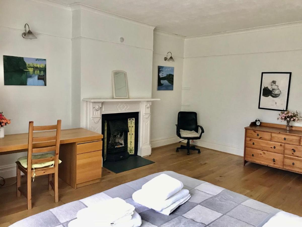 Spacious 3 Bed Flat In South West Londres
