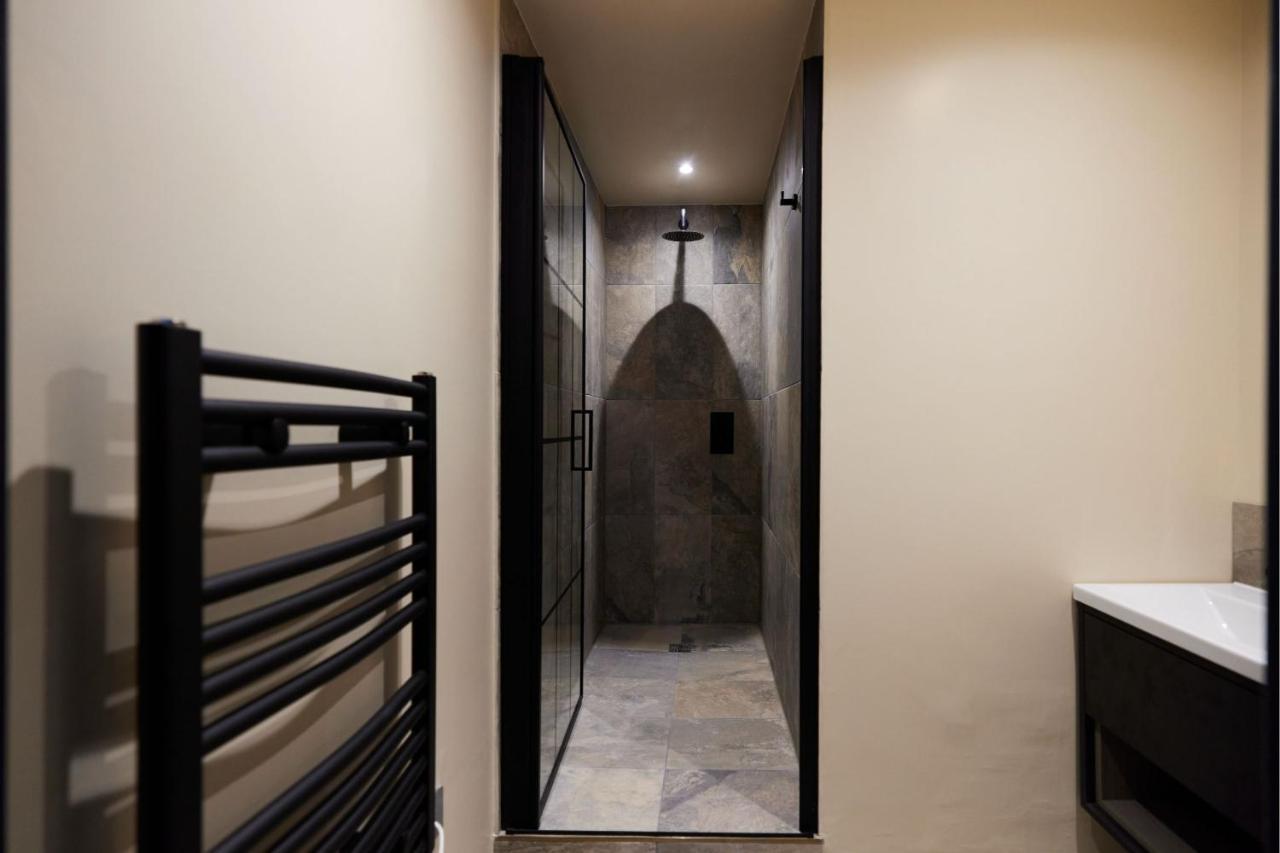 The Whitechapel Place - Stunning 2bdr Flat With Balcony Appartement *
