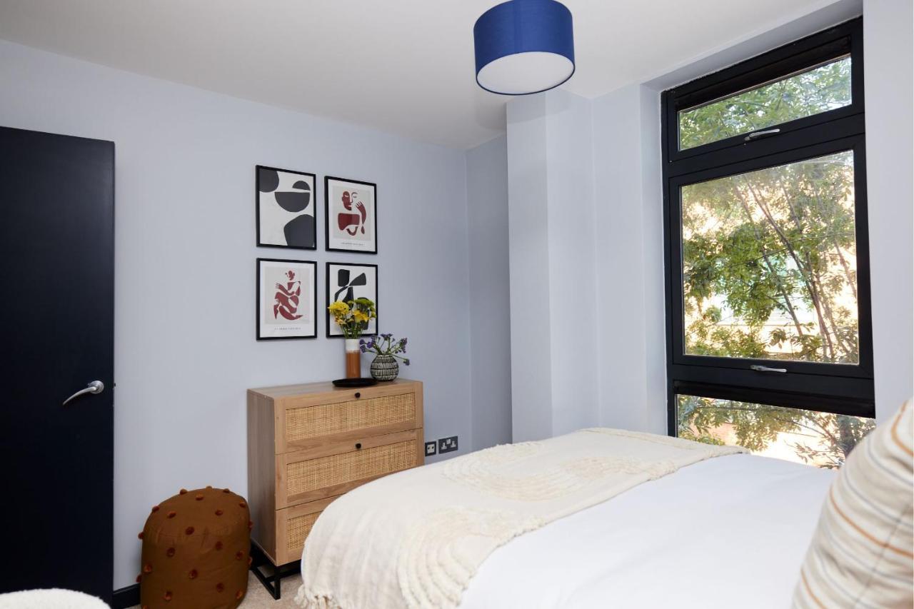 The Whitechapel Place - Stunning 2bdr Flat With Balcony