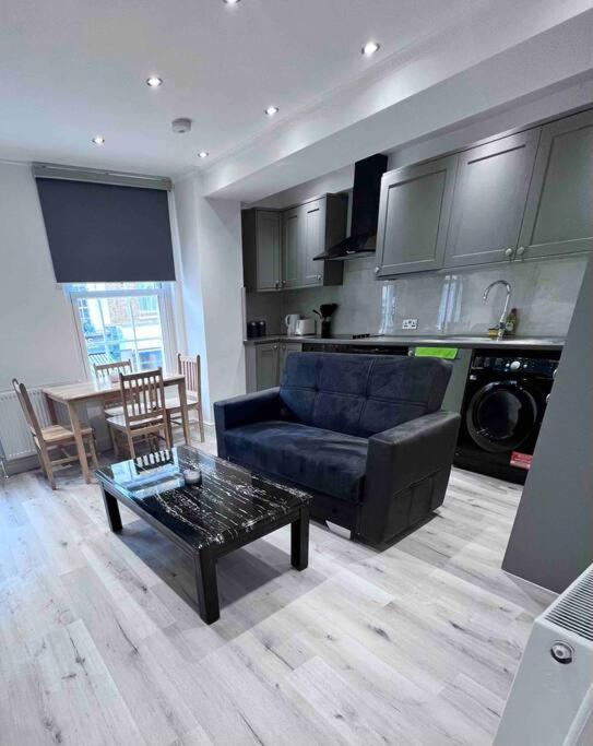 Flat 5 Crawford St, 1 Bedroom, 1 Bathroom Flat Apartamento