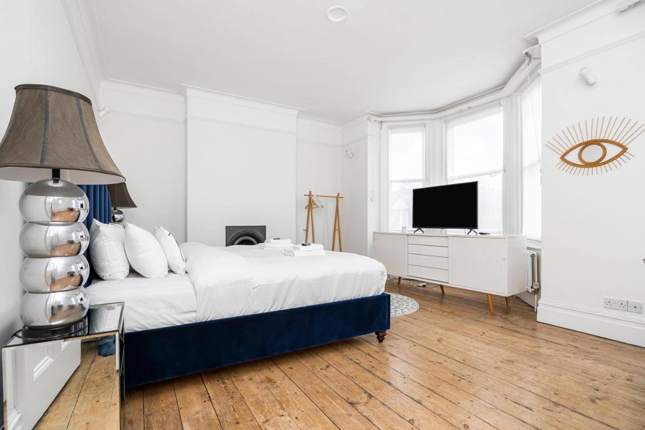 4 Bedroom Edwardian Family House Wgarden, Notting Hill Londres