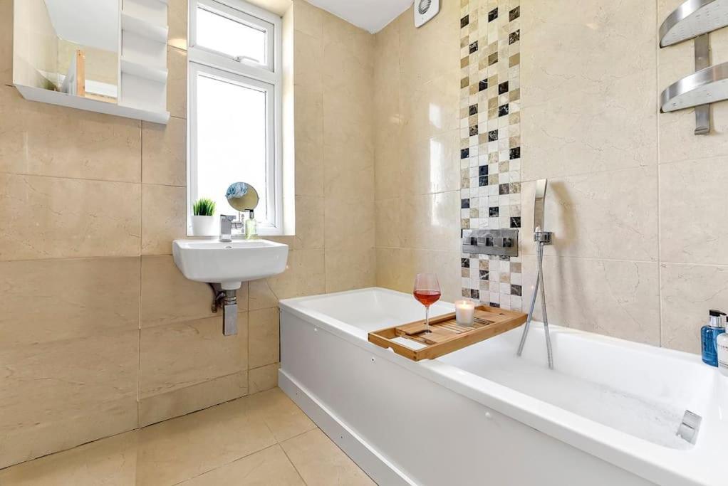 3br Home/fast Wi-fi/ Quiet Road Londres