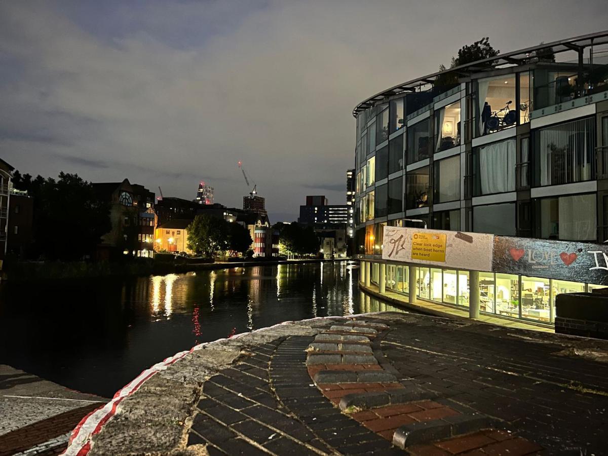 Peloton Organic Health In Angel, Old Street, Islington Appartement *