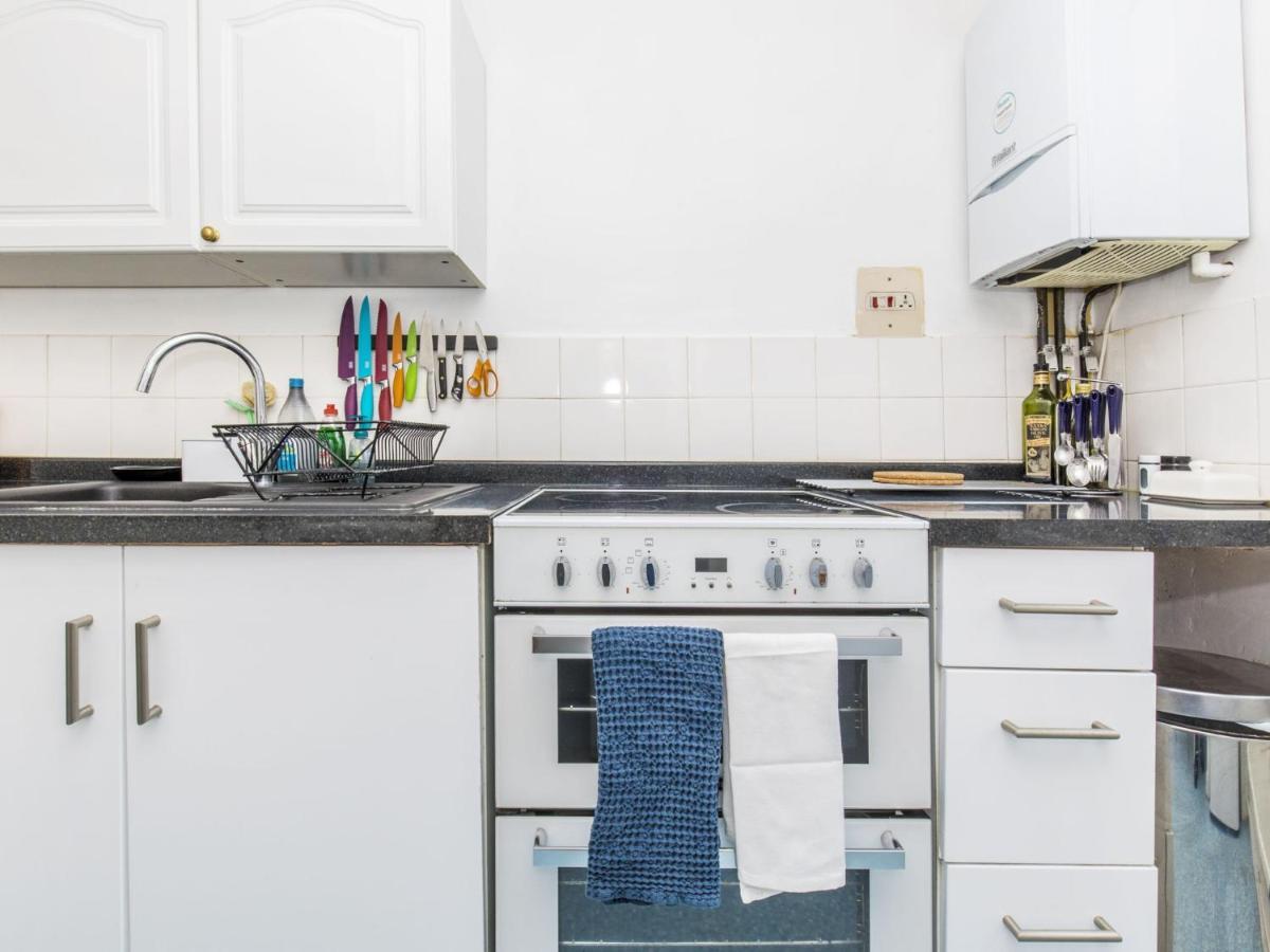 Pass The Keys - Beautiful Flat With Balcony In Swiss Cottage, * Londres