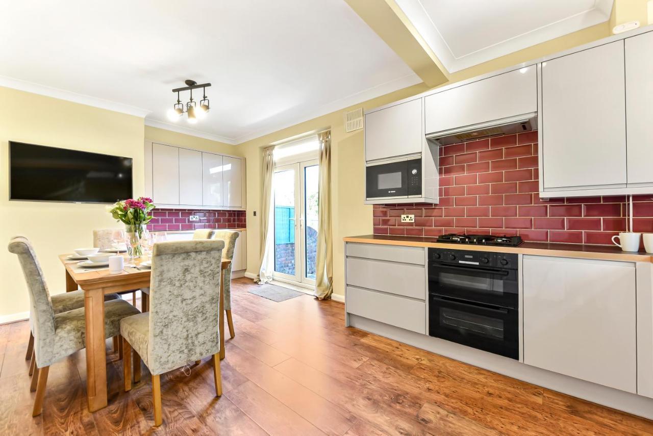Apartamento 3br Home/fast Wi-fi/ Quiet Road Londres
