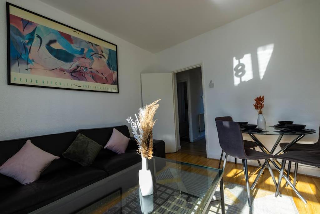 Pristine 3 Beds Hackney E9 * London