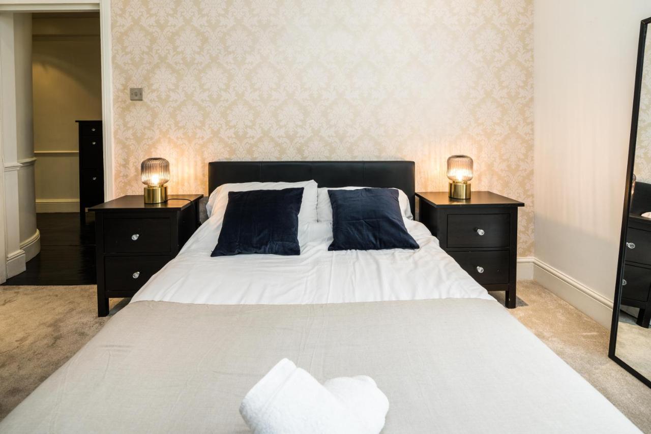 Spacious 1 Bedroom / Gloucester Road / Harrods Apartment London