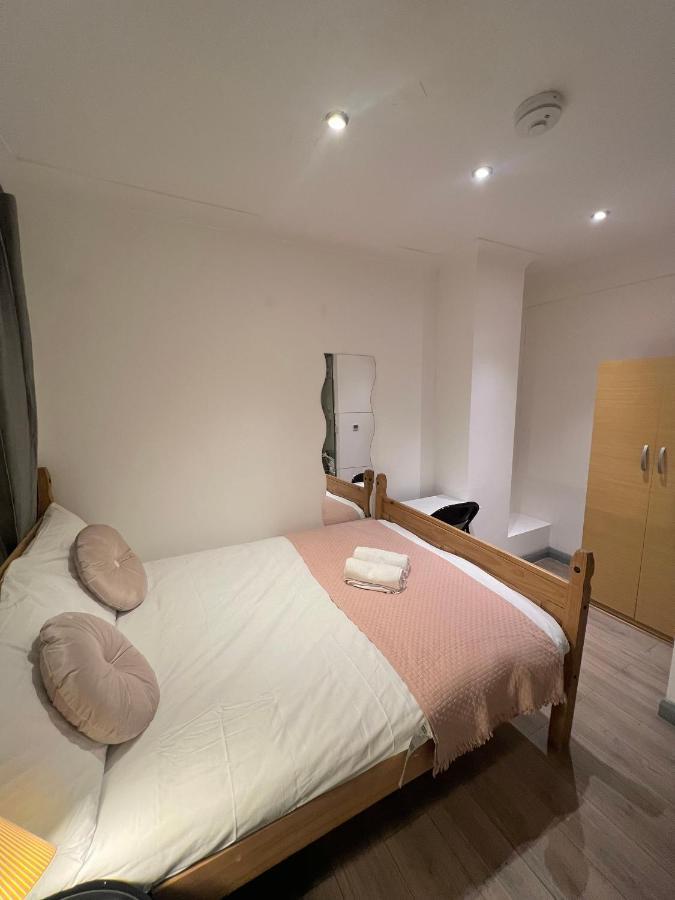 3 Bedroom Flat In King's Cross, St Pancras's. 8 People Apartamento Londres