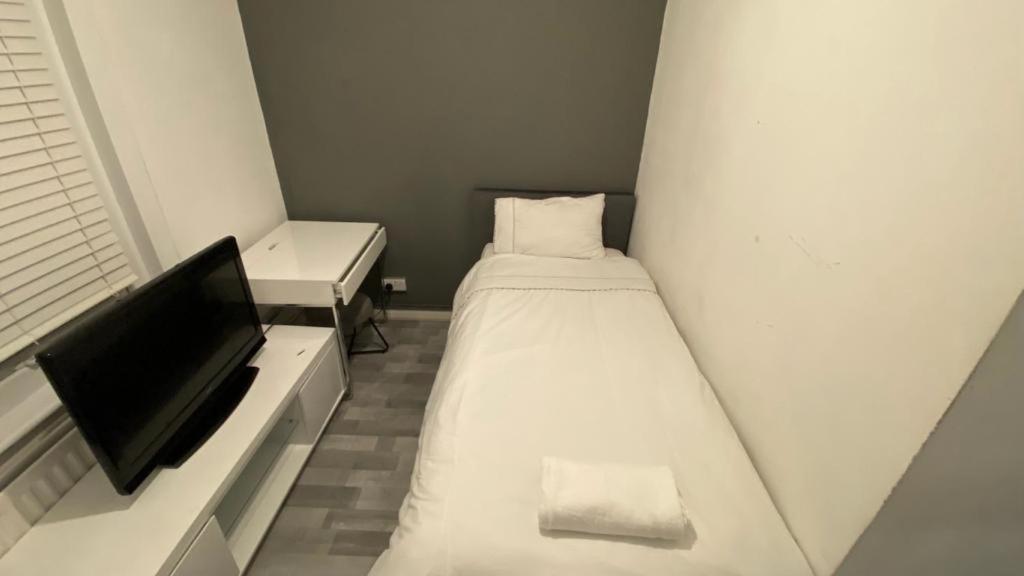 Snug Kingsize Bedroom Flat In * Londres