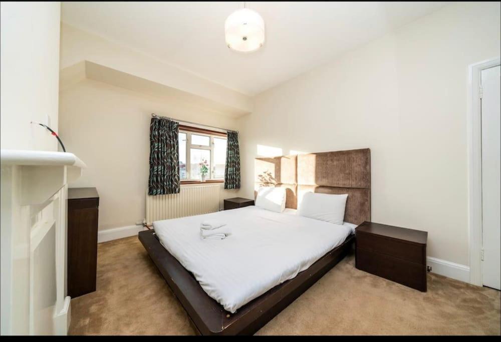 Immaculate Spacious 3 Bedrooms Flat Wembley Park