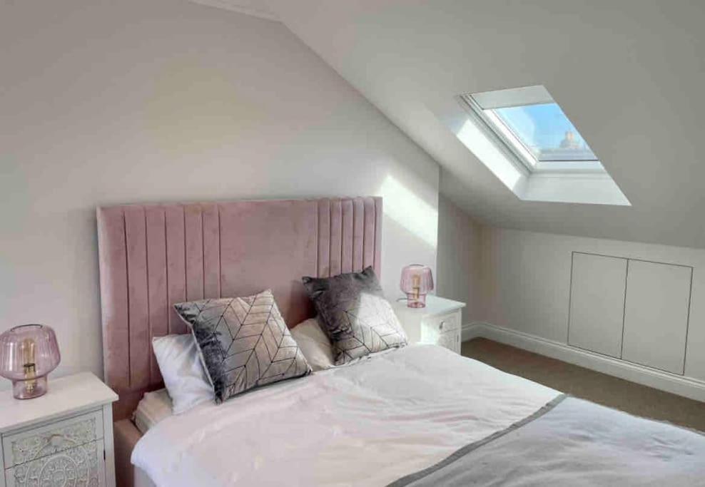 Whole House, Ensuite & Garden, 3 Bedrooms Londres