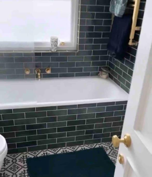Сasa de vacaciones Whole House, Ensuite & Garden, 3 Bedrooms *