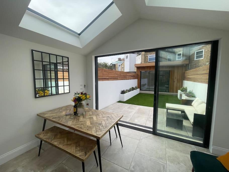 Сasa de vacaciones Whole House, Ensuite & Garden, 3 Bedrooms