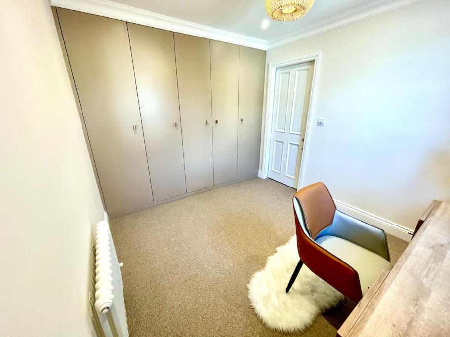 Whole House, Ensuite & Garden, 3 Bedrooms Londres