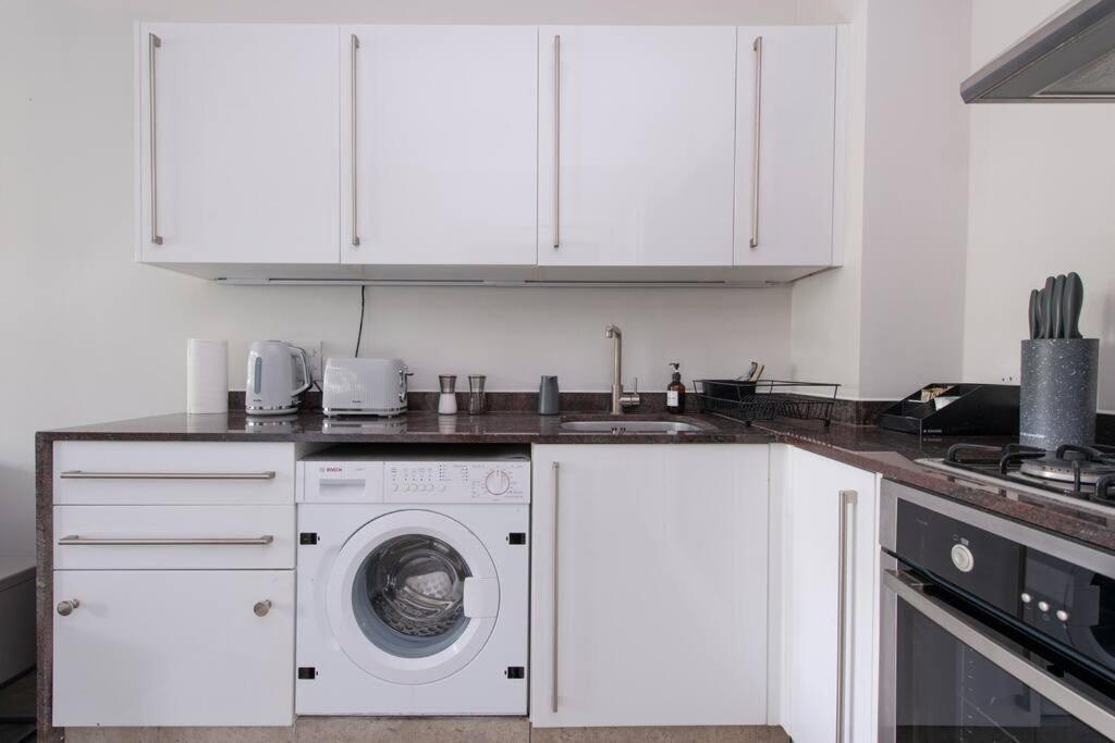 2 Bedroom Modern Urban Sanctuary 1cc - Cherrydeal Apartamento Londres
