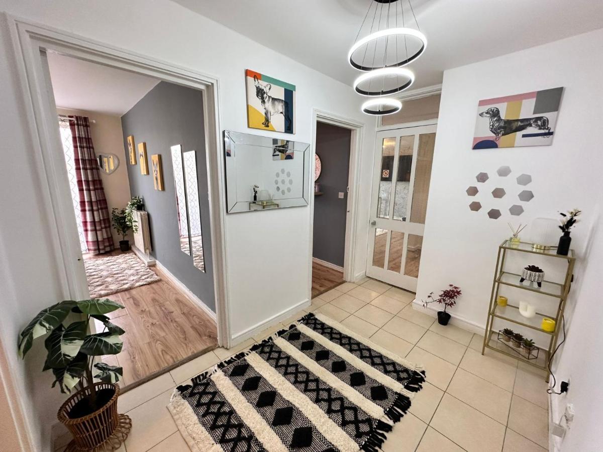 Chelsea 2-bedroom And Living