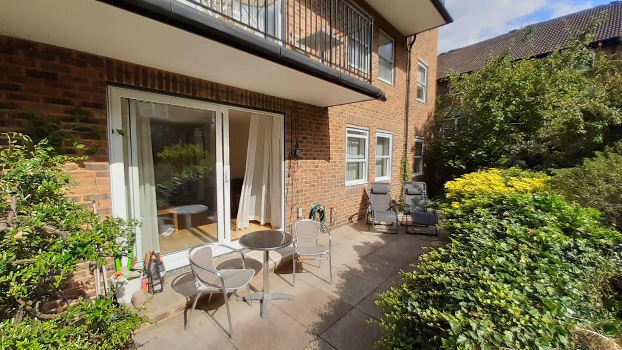 Apartment Escape To The London