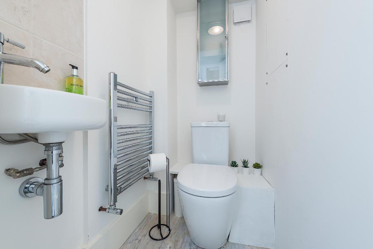 Hidden Gem In Chiswick, Stylish 1 Bedroom House Apartamento Londres