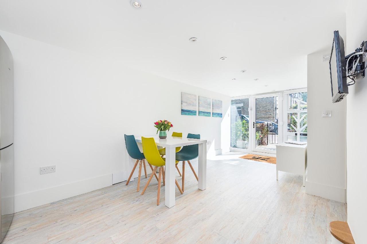 Hidden Gem In Chiswick, Stylish 1 Bedroom House