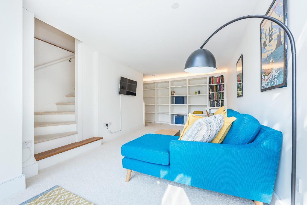 Hidden Gem In Chiswick, Stylish 1 Bedroom House Londres