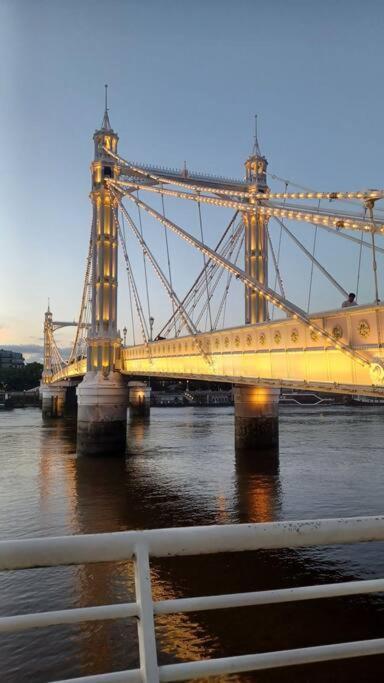 Escape To The London