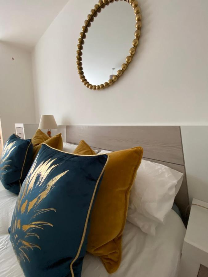 Apartment The Queen's London