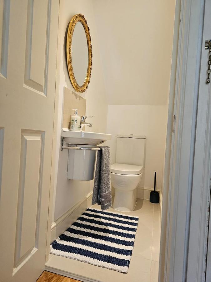 Apartment The Queen's London