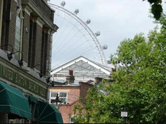 Aplacetostay Apartment, Zone 1 Cam * Londen
