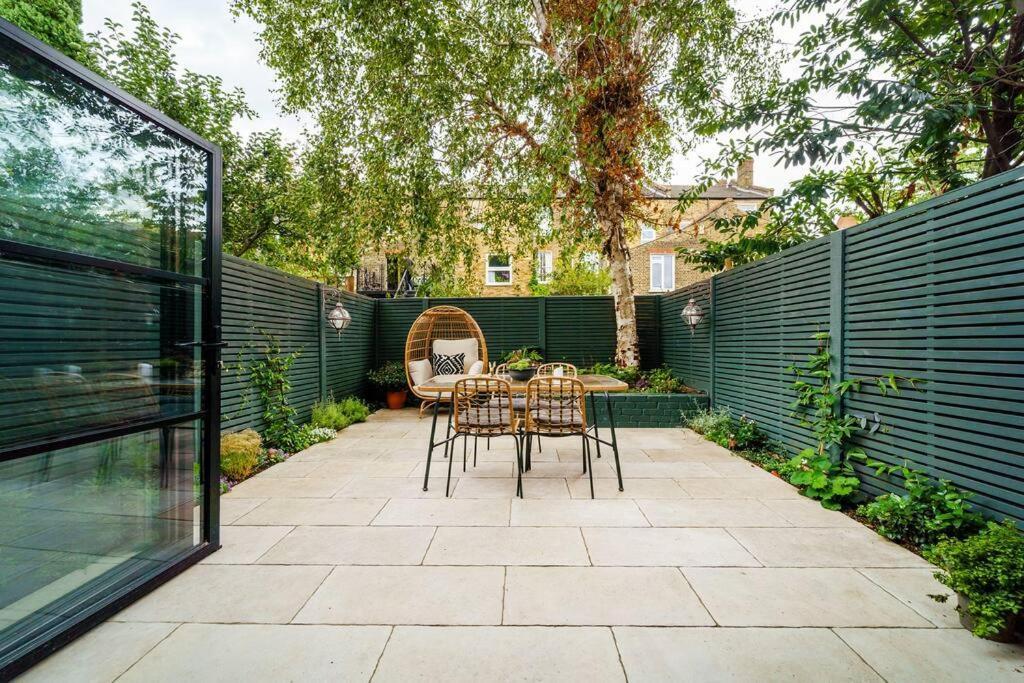 Apartamento 2 Bedroom Garden Flat