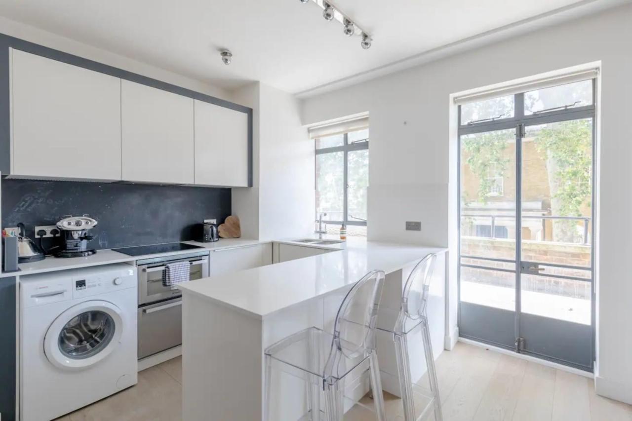 Apartamento Sleek & Stylish 1bd Flat W Balcony - Kings Road Londres