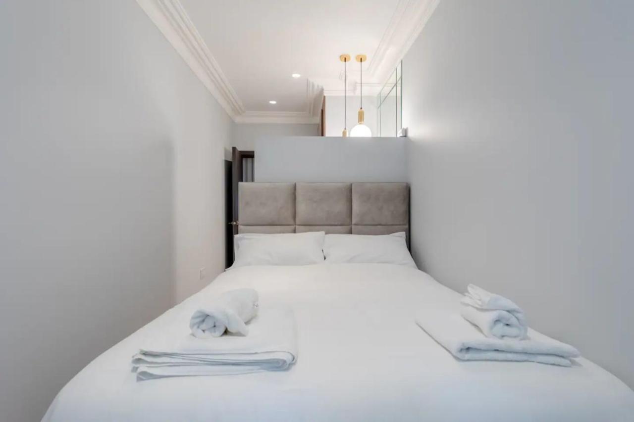 Beautifully Refurbished 2bd Flat - Earl's Court! * Londres