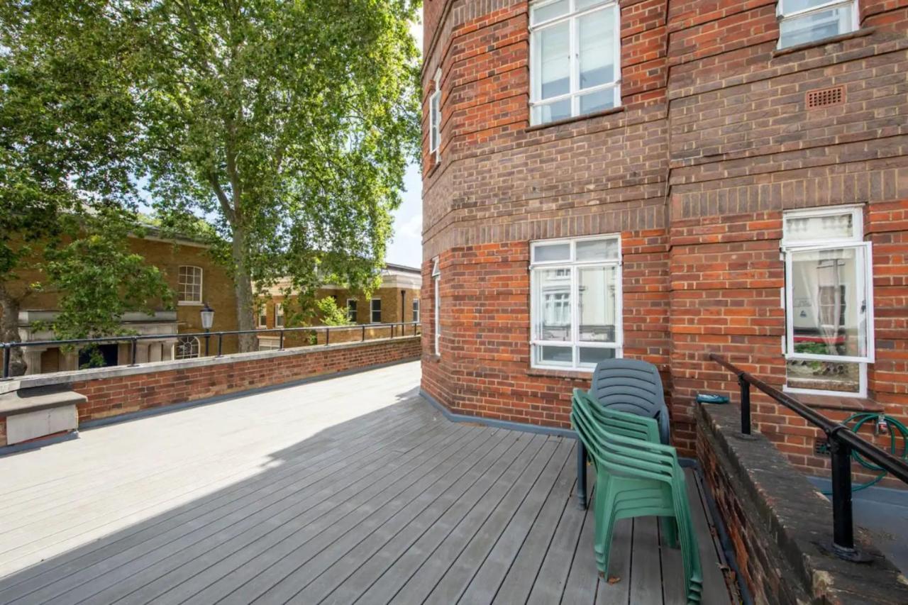 Apartamento Sleek & Stylish 1bd Flat W Balcony - Kings Road Londres